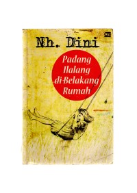 Padang ilalang di belakang rumah
